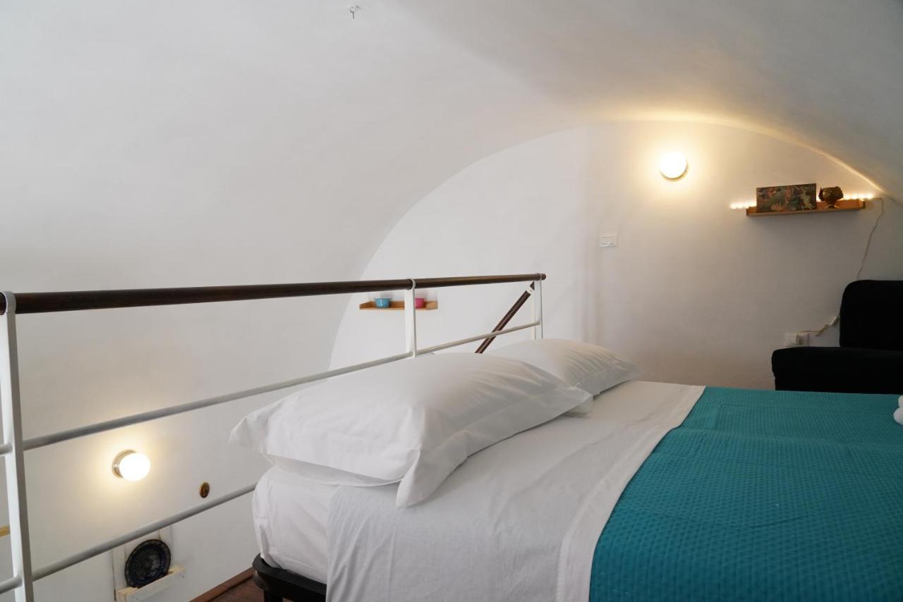 Casetta Particolare - Nel Cuore Di Ostuni Exterior foto